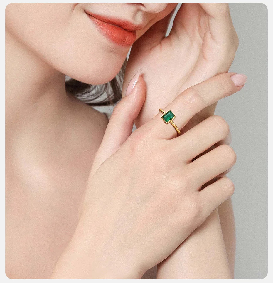 SPARKLE | GREEN STONE- RING